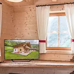 Glockner-2 By Interhome בקתה