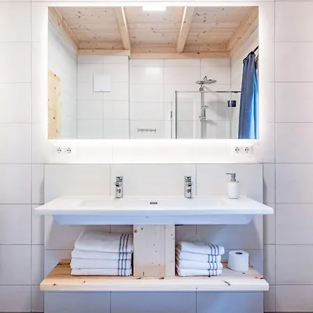 木屋 Glockner-2 By Interhome *